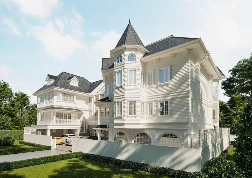 มุมด้านข้างของบ้าน British Cottage พร้อมหอคอยยอดแหลมทรงแปดเหลี่ยม